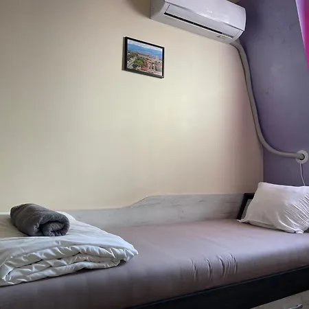 Cloud 9 בית הארחה